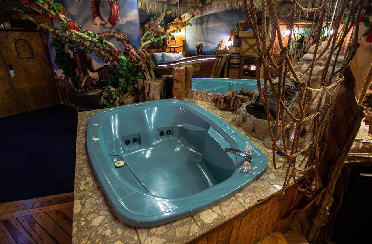 Feather Nest Inn (Adults Only) Черрі-Гілл Екстер'єр фото